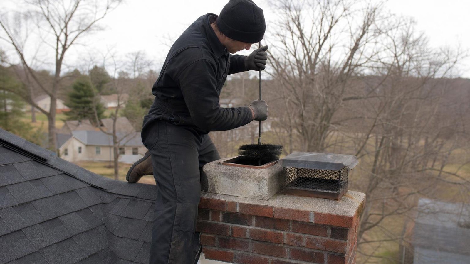 Local chimney sweep & inspection for Farmington homes